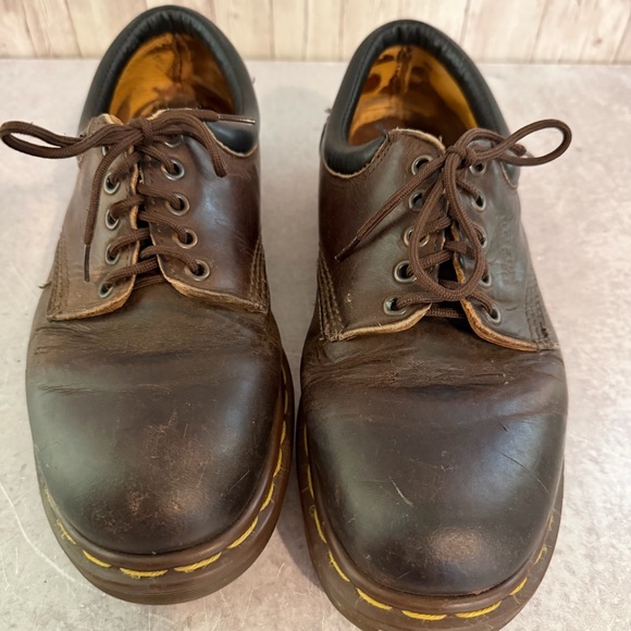 Vintage Dr. Martens Made in England  Padded Collar 8053 Oxfords - Picture 2 of 11